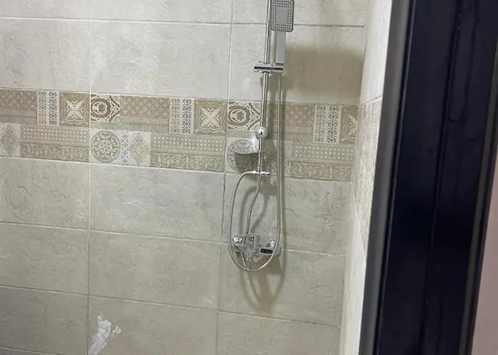 مبارك *